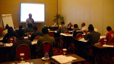 Training Operator dan Pengawas K3 MIGAS Batch I 3 Training Operator Pengawas K3 MIGAS Sertifikasi BNSP Batch Pertama 03