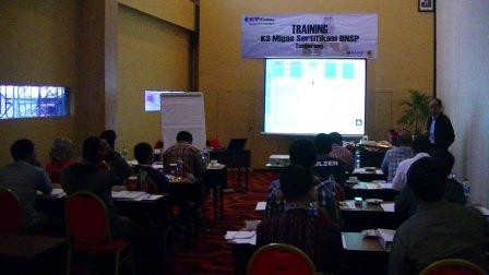 Training Operator dan Pengawas K3 MIGAS Batch I 6 Training Operator Pengawas K3 MIGAS Sertifikasi BNSP Batch Pertama 06