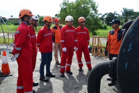 Training Petugas Utama Ruang Terbatas (Confined Space) Sertifikasi Kemnaker Batch III 9 Training Confined Sapce Kemnaker Batch III 09