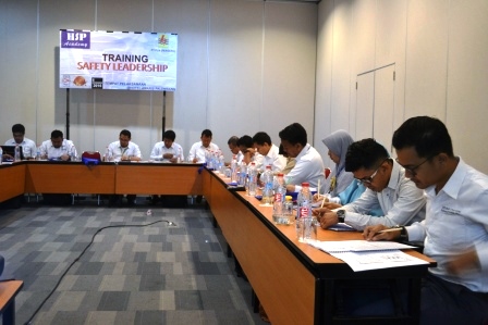 Training Safety Leadership PT PLN (Persero) Wilayah Sumatra Batch I 8 Training Safety Leadership 08