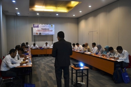 Training Safety Leadership PT PLN (Persero) Wilayah Sumatra Batch I 9 Training Safety Leadership 09