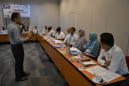 Training Safety Leadership 14