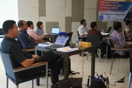 Training Fire Safety Manager 11