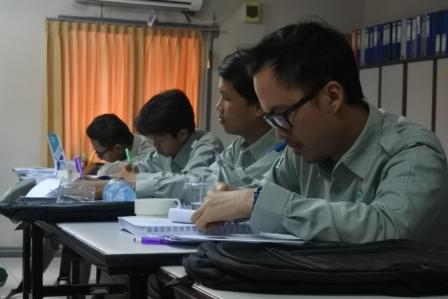 TRAINING OPERATOR PENGAMBIL CONTOH AIR SERTIFIKASI BNSP PT KALTIM PARNA INDUSTRI 4 Training Operator Pengambil Sampel Air 04