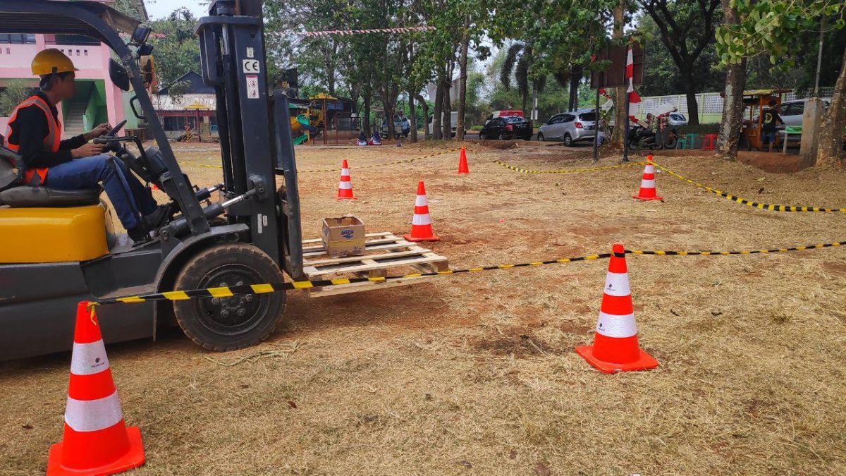 Training Operator Forklift 08
